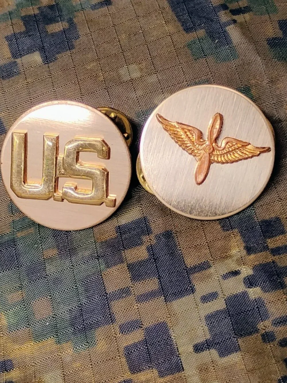 WWII US Army Air Corps Enlisted Collar Brass Insignia Pins Disc Pair WW2 USAAF